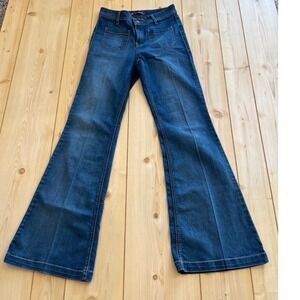 Divine Rights of Denim Womens Flare Jeans Blue High Rise Patch Pocket Size 28